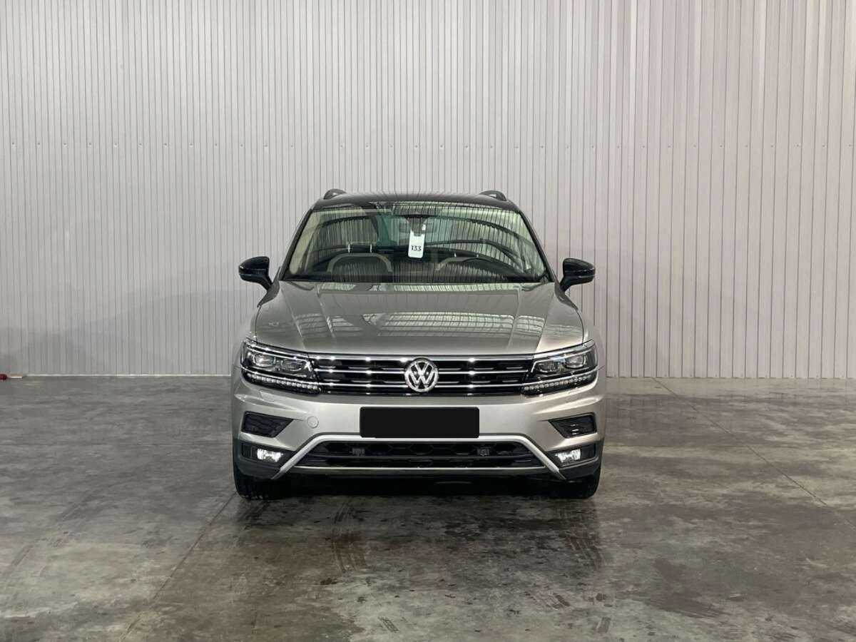 Volkswagen Tiguan, 2019 Фото №2