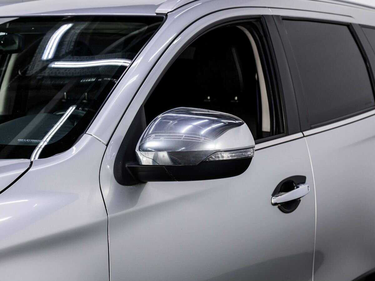 Mitsubishi Pajero Sport, 2017 Фото №7