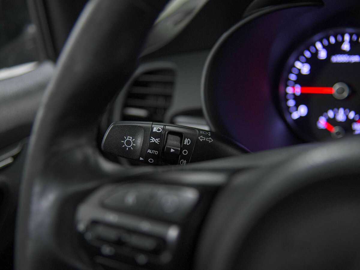 Kia Rio, 2018 Фото №9