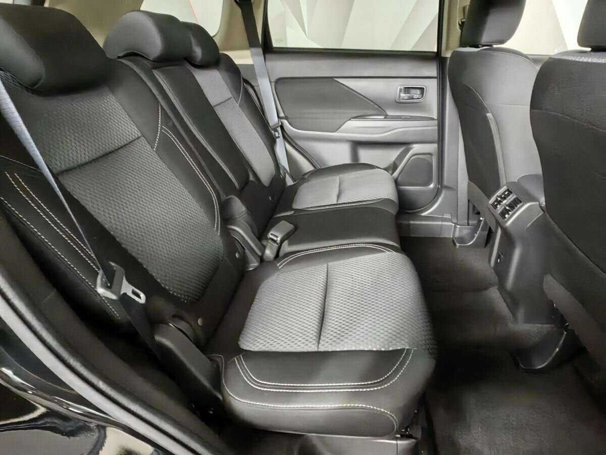 Mitsubishi Outlander, 2022 Фото №8