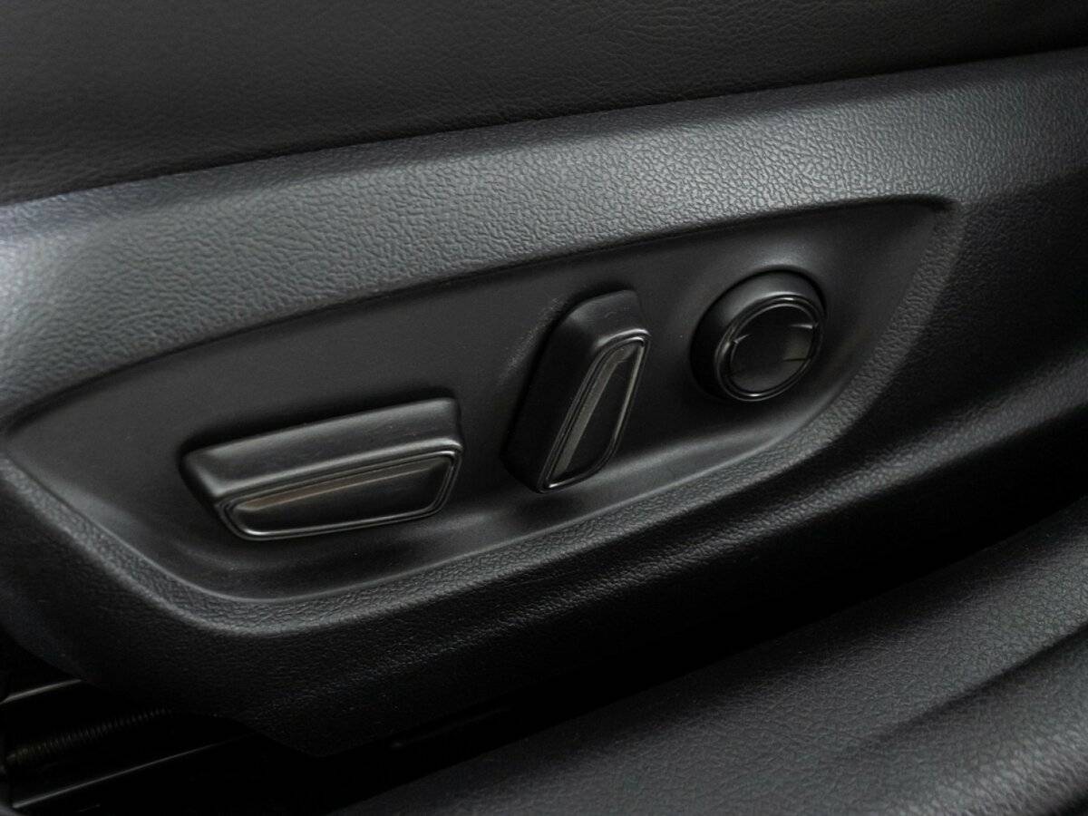 Toyota Camry VIII (XV70) Рестайлинг, 2021 Фото №16