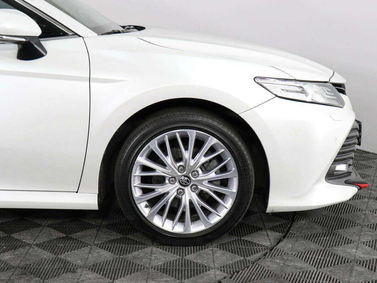 Toyota Camry, 2019 Фото №12