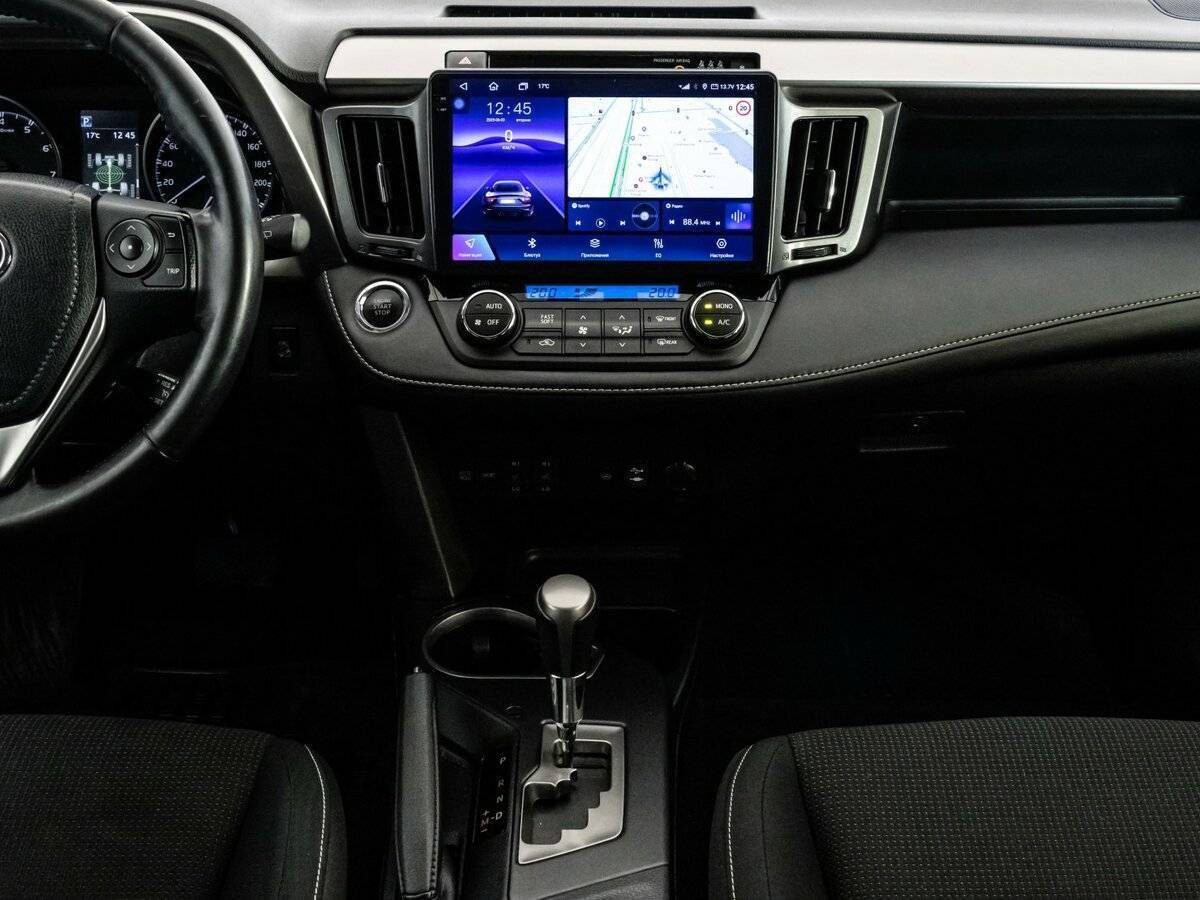 Toyota RAV4, 2018 Фото №13