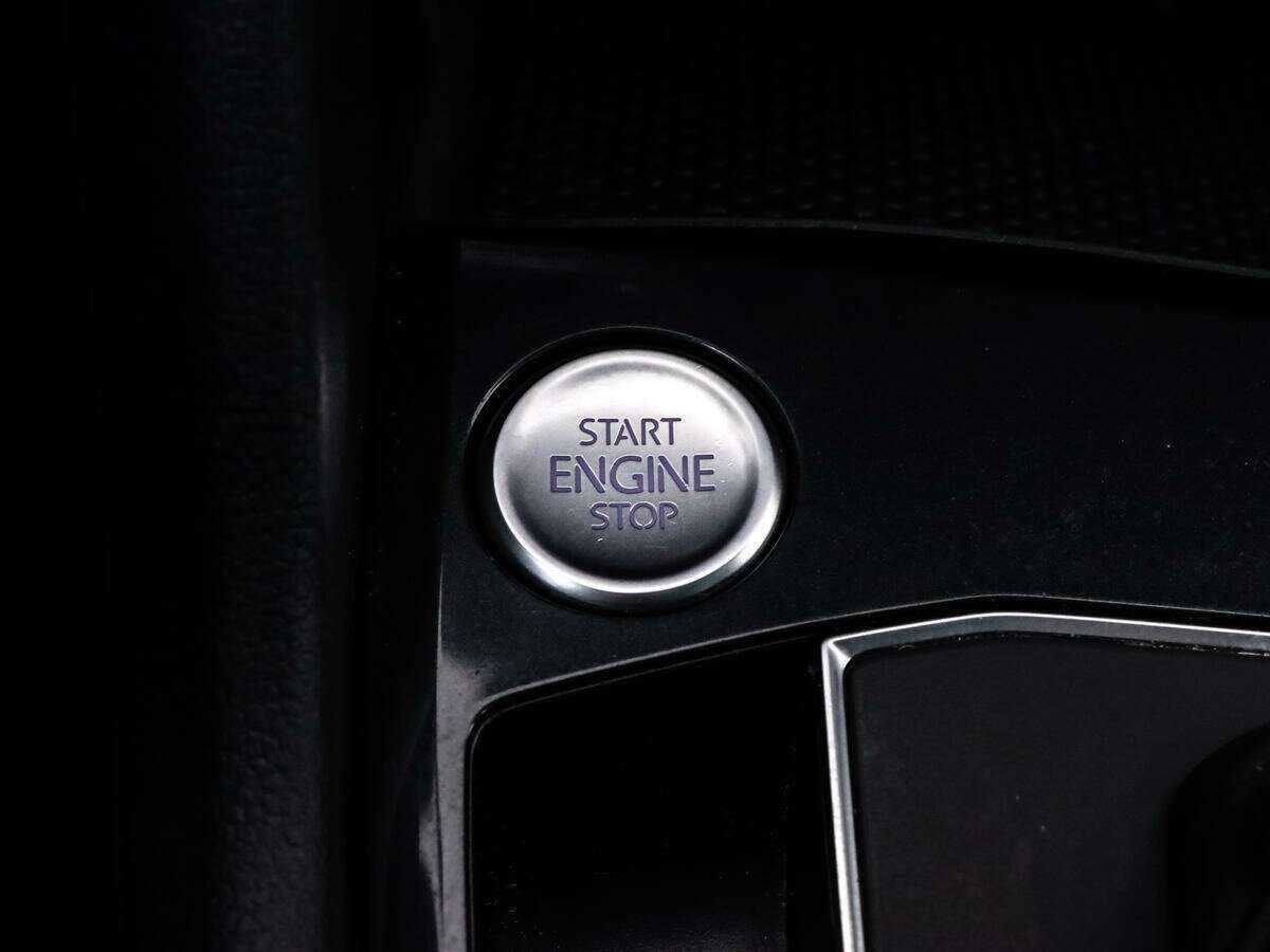 Volkswagen Tiguan, 2018 Фото №15