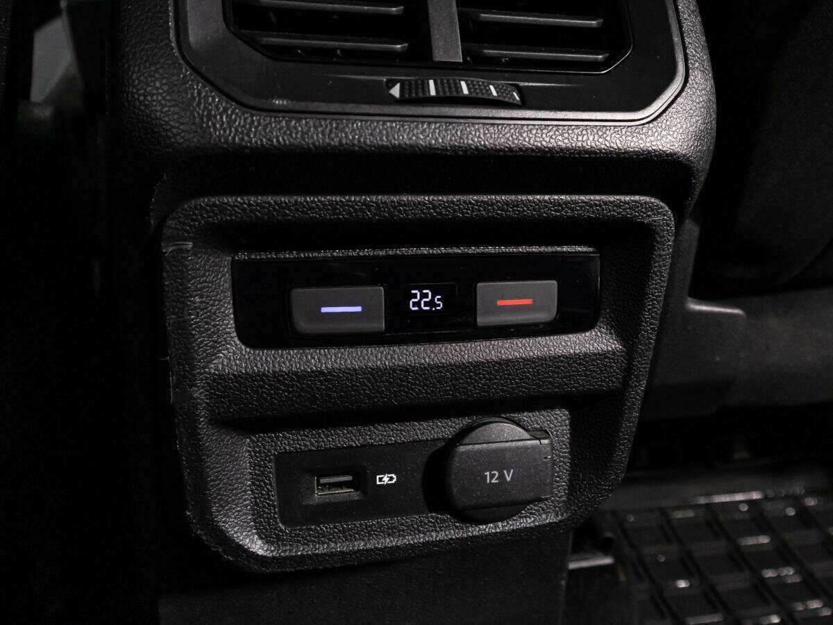 Volkswagen Tiguan, 2020 Фото №20