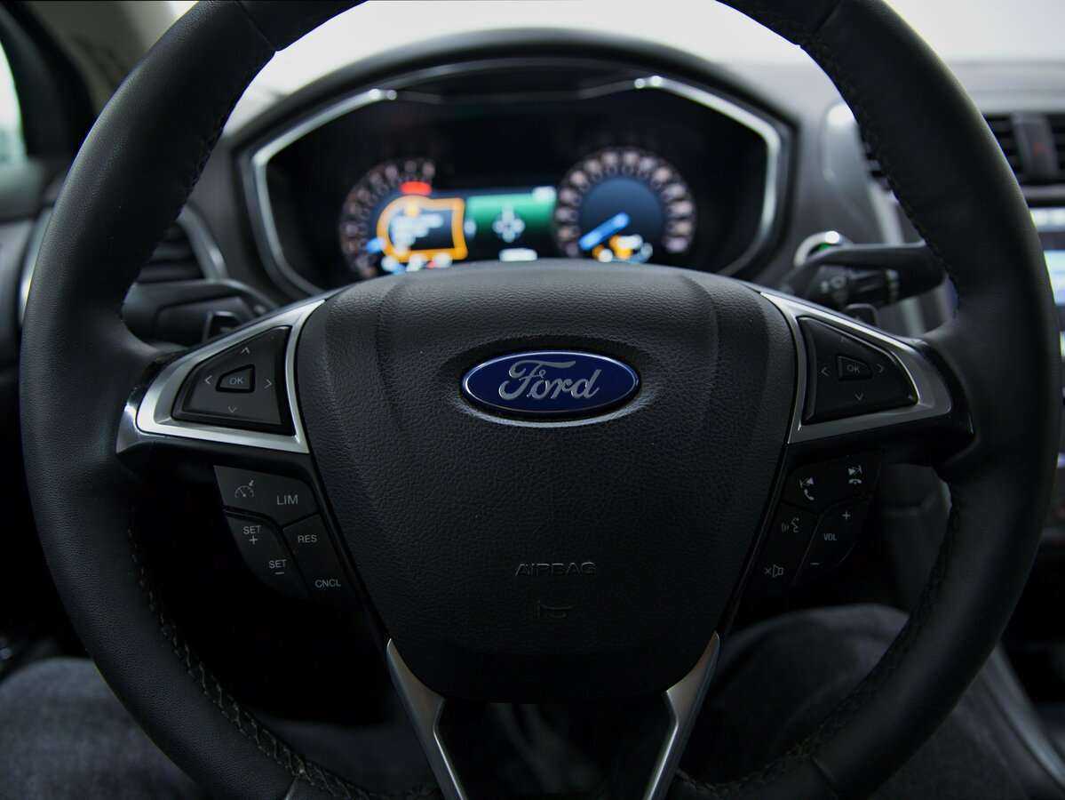 Ford Mondeo, 2016 Фото №10