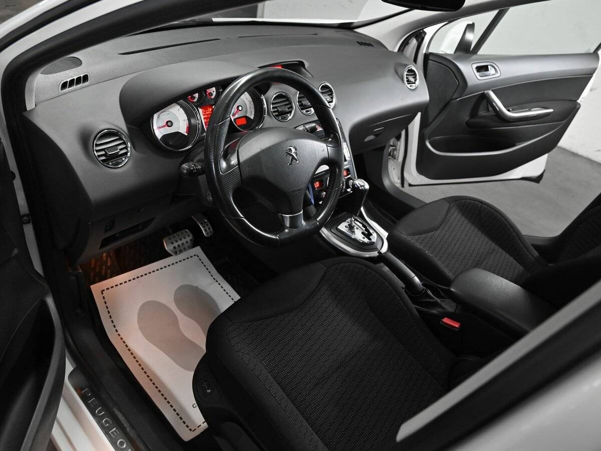 Peugeot 308, 2012 Фото №9