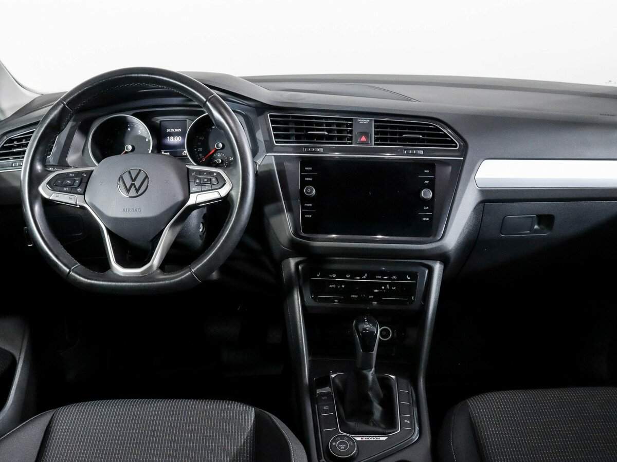 Volkswagen Tiguan, 2021 Фото №8