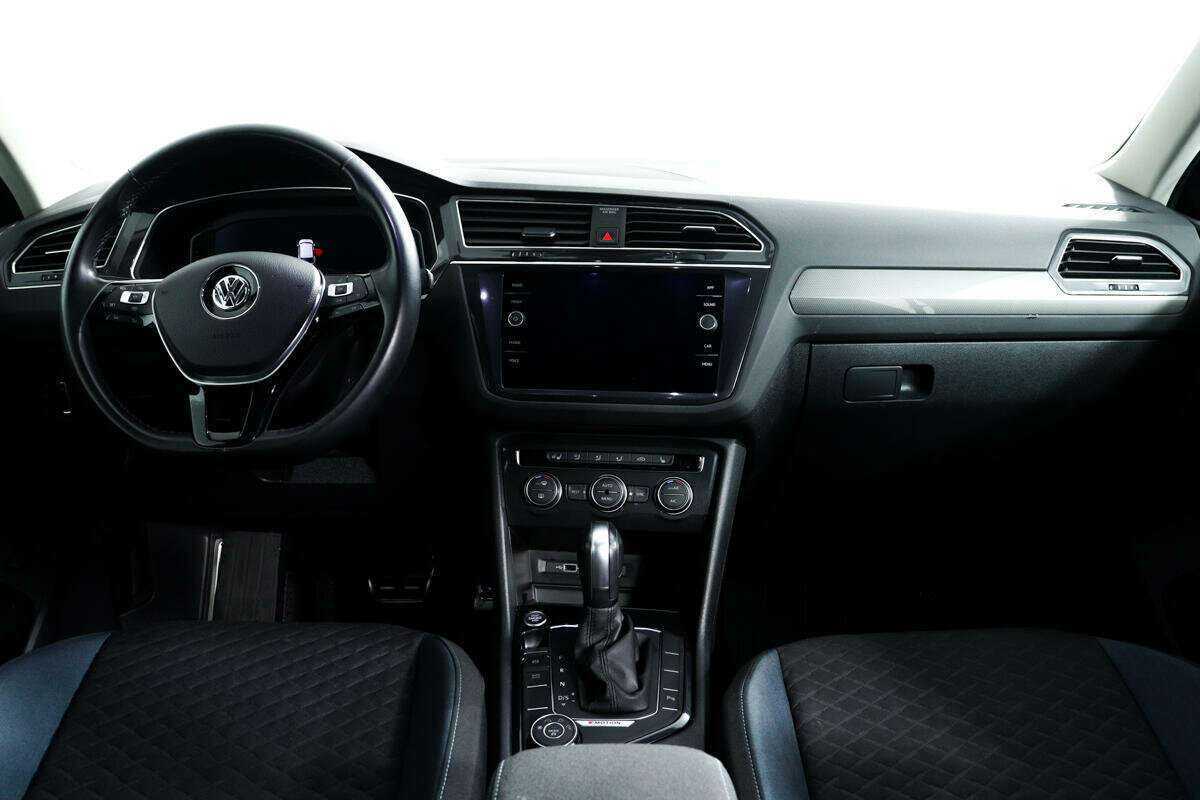 Volkswagen Tiguan, 2020 Фото №11