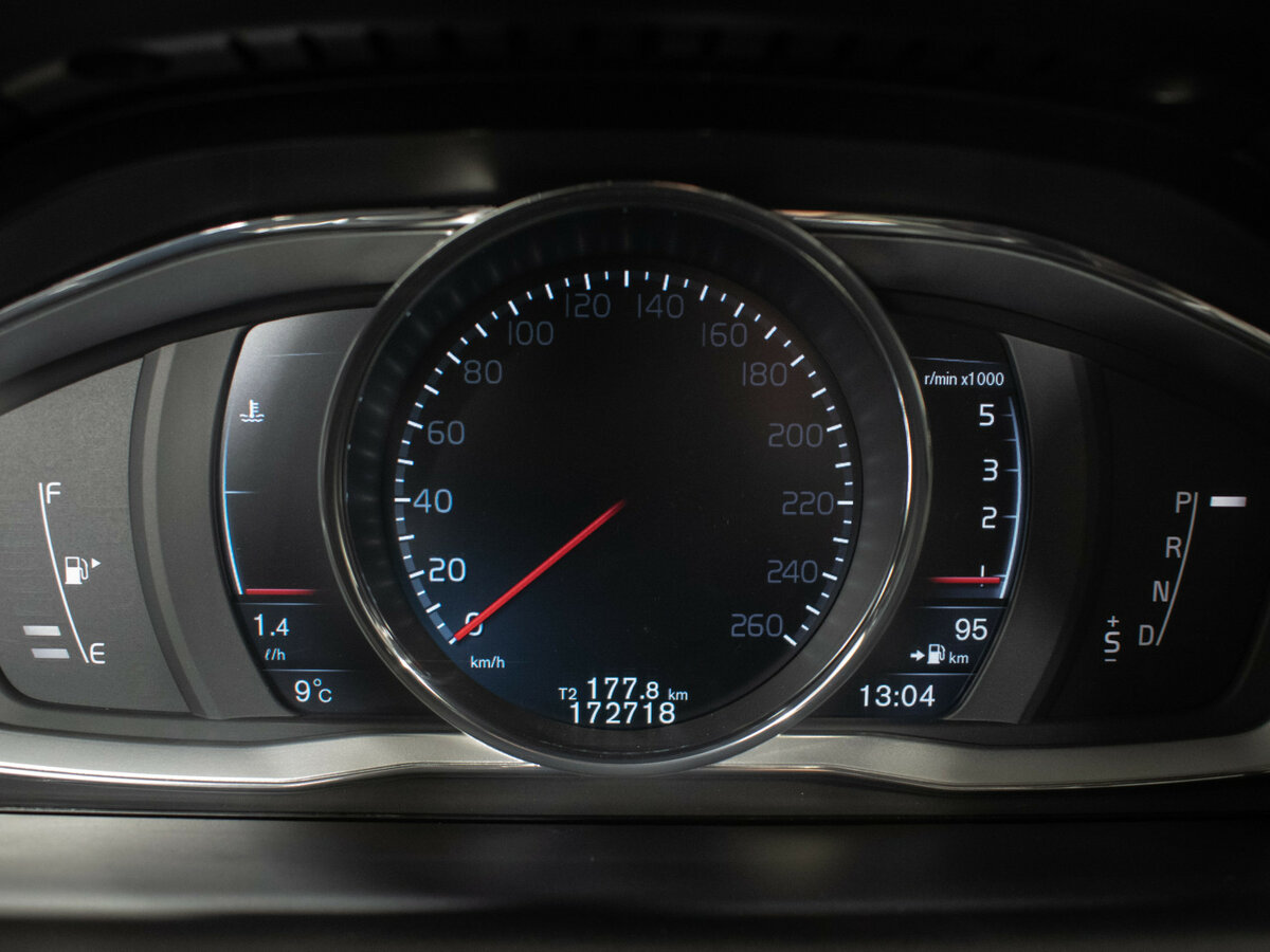 Volvo XC60 I Рестайлинг, 2015 Фото №12