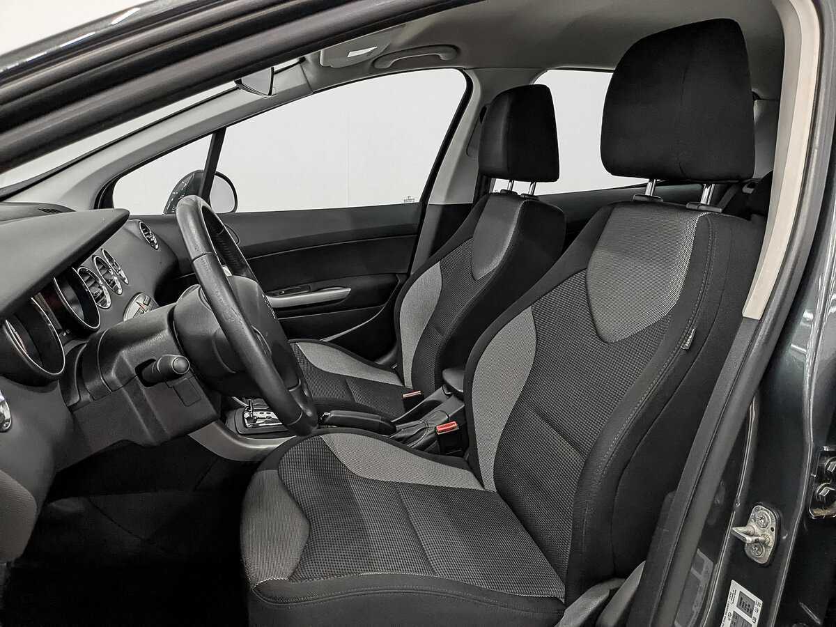 Peugeot 308, 2012 Фото №18