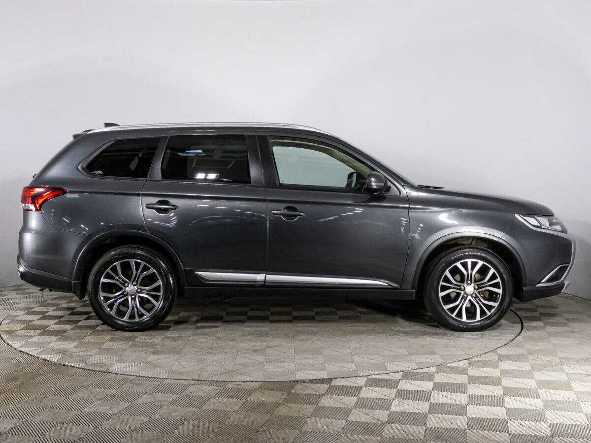 Mitsubishi Outlander, 2018 Фото №4