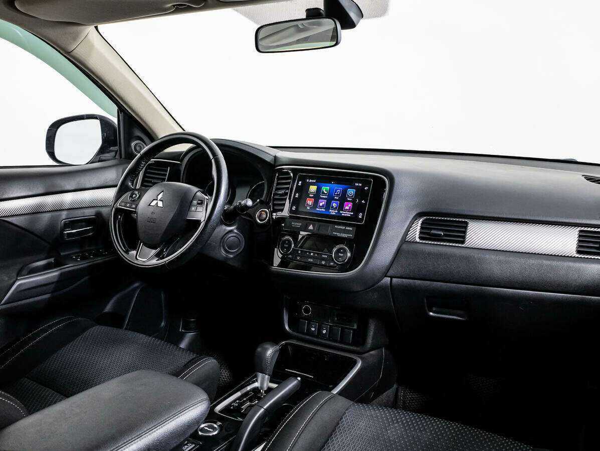 Mitsubishi Outlander, 2018 Фото №9