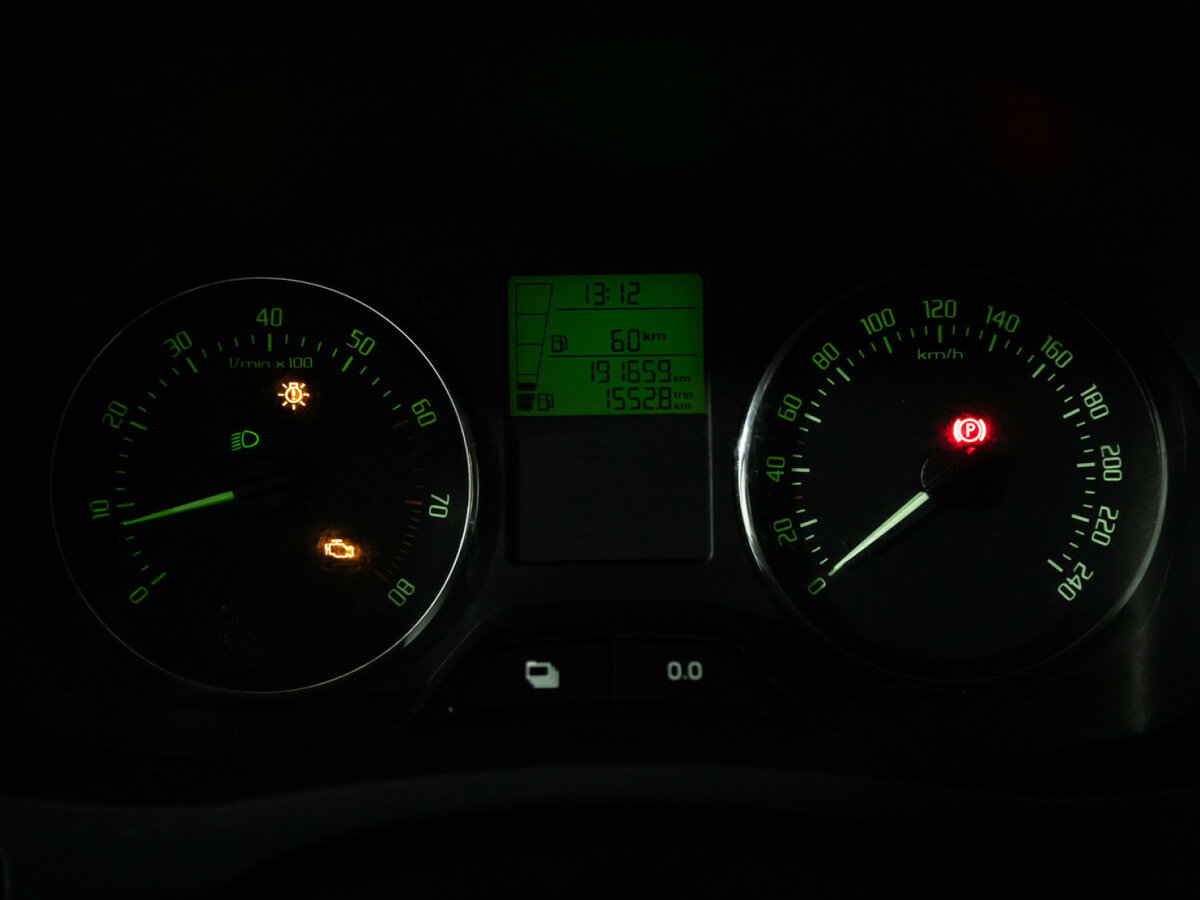 Skoda Fabia II Рестайлинг, 2014 Фото №10