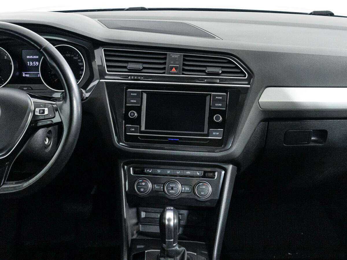 Volkswagen Tiguan, 2017 Фото №14