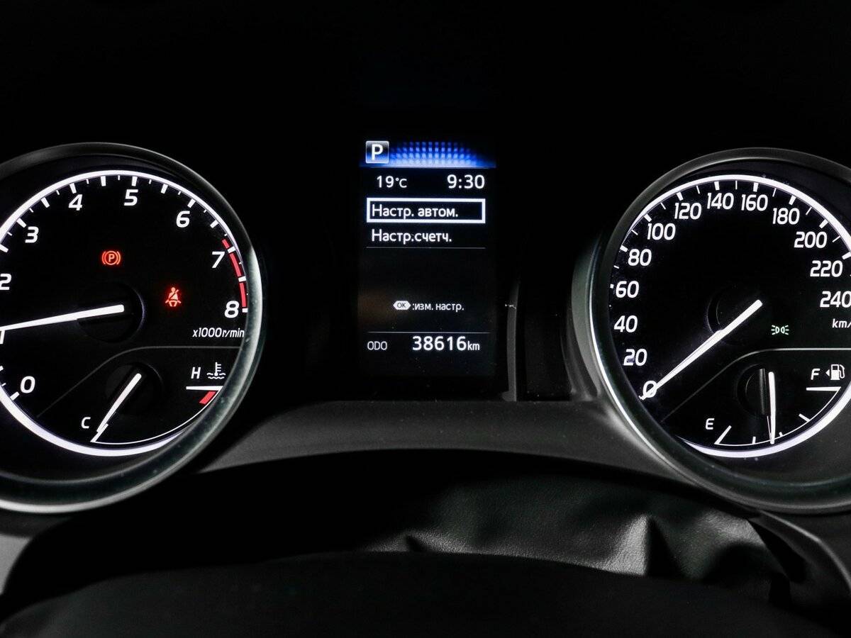 Toyota Camry, 2021 Фото №8