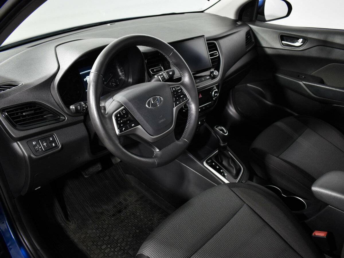 Hyundai Solaris II Рестайлинг, 2022 Фото №9