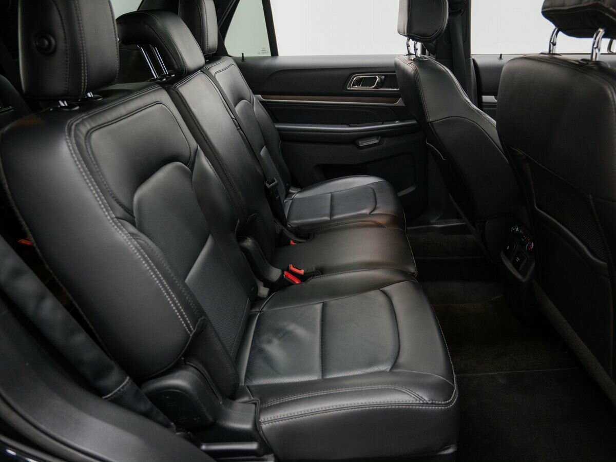 Ford Explorer, 2017 Фото №9