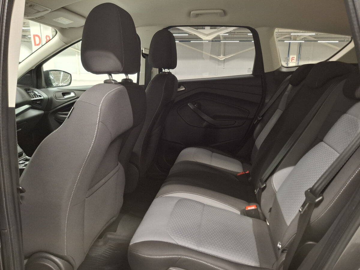 Ford Kuga II Рестайлинг, 2016 Фото №12