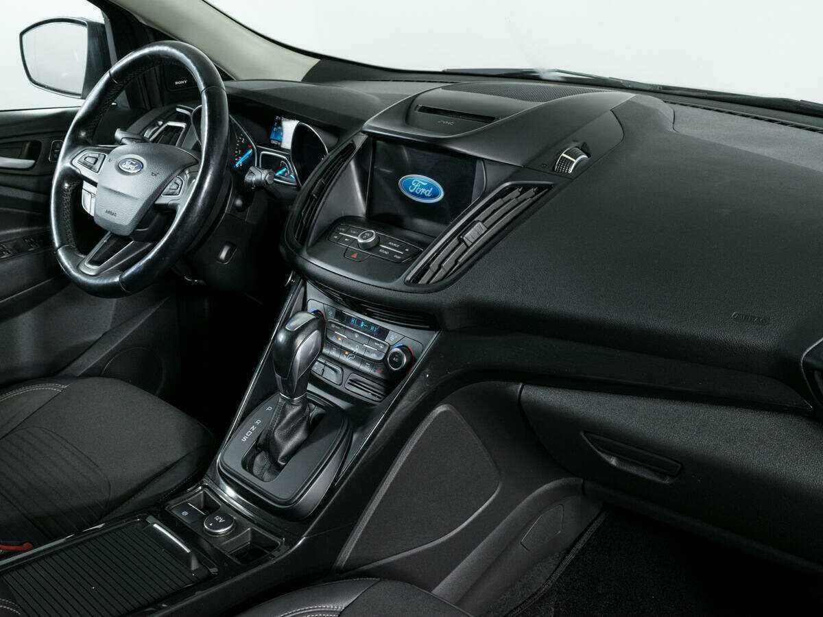 Ford Kuga, 2017 Фото №11