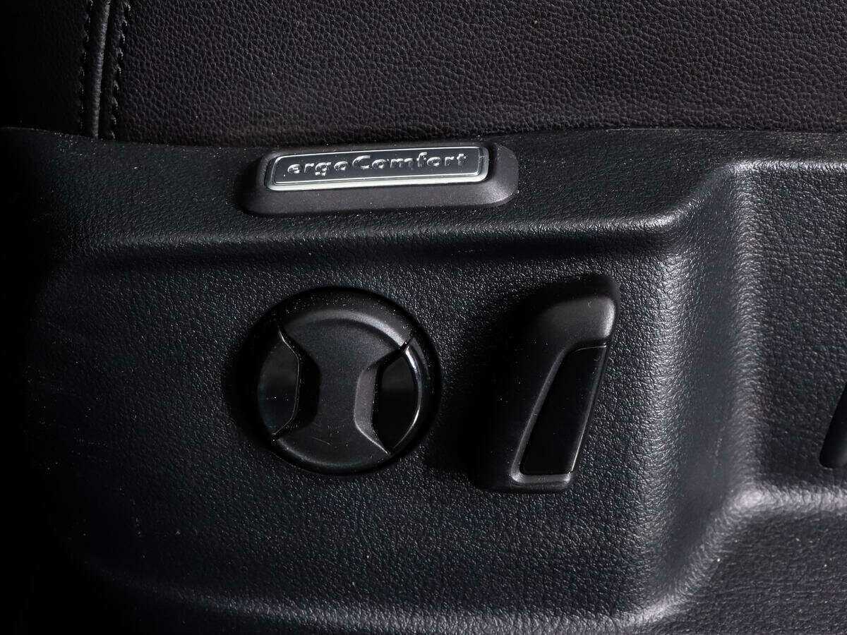 Volkswagen Passat, 2016 Фото №16