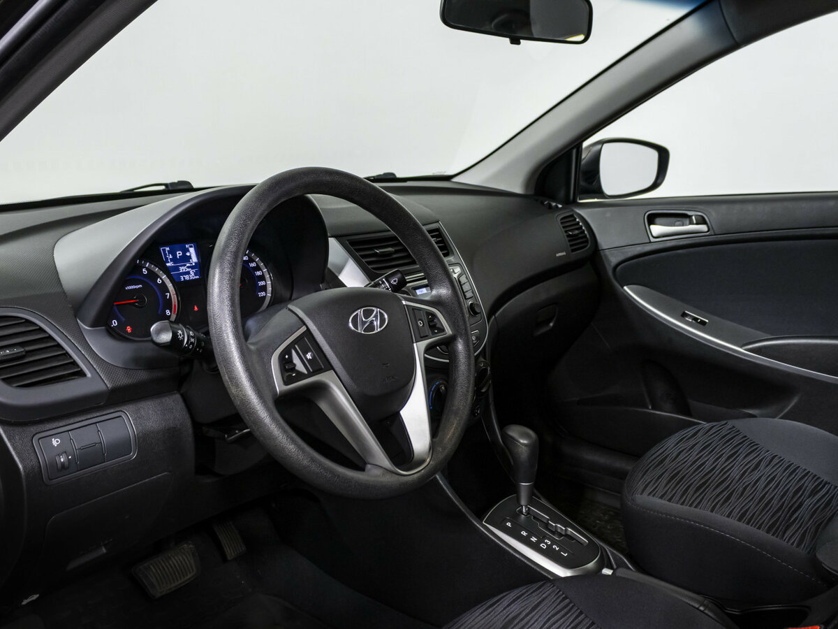 Hyundai Solaris I Рестайлинг, 2015 Фото №9