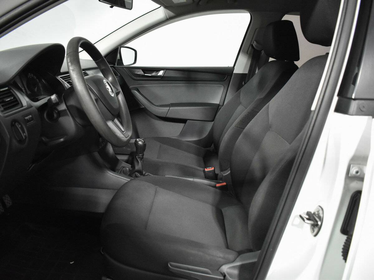 Skoda Rapid I Рестайлинг, 2017 Фото №8