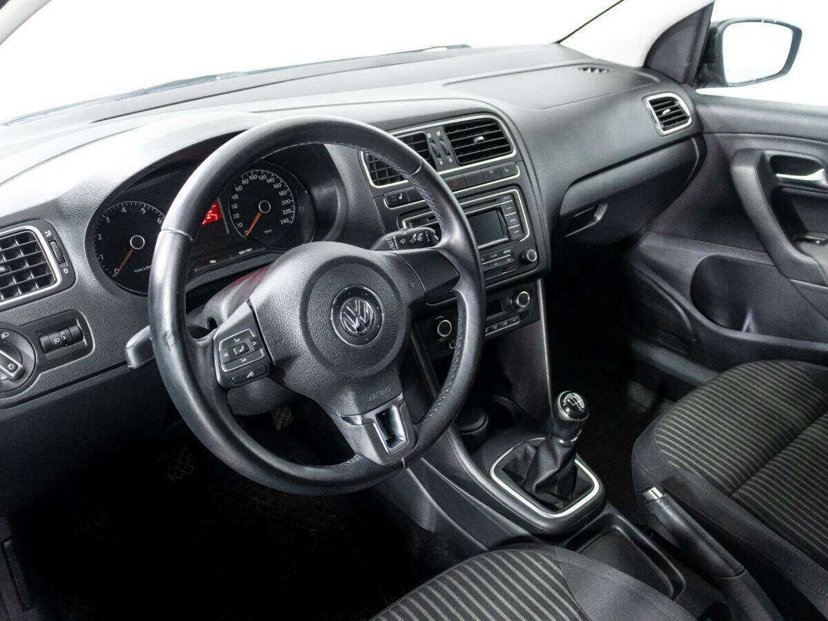 Volkswagen Polo, 2014 Фото №11