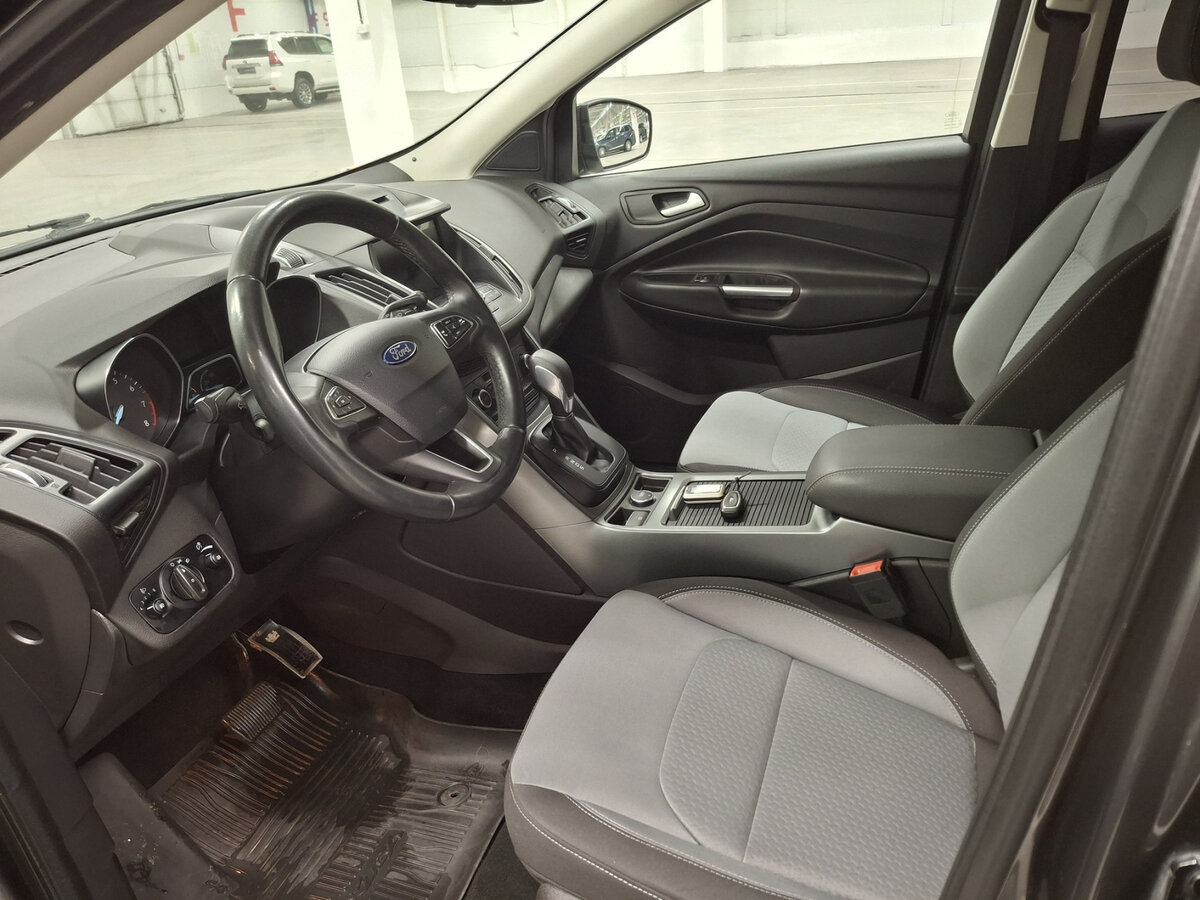Ford Kuga II Рестайлинг, 2016 Фото №15