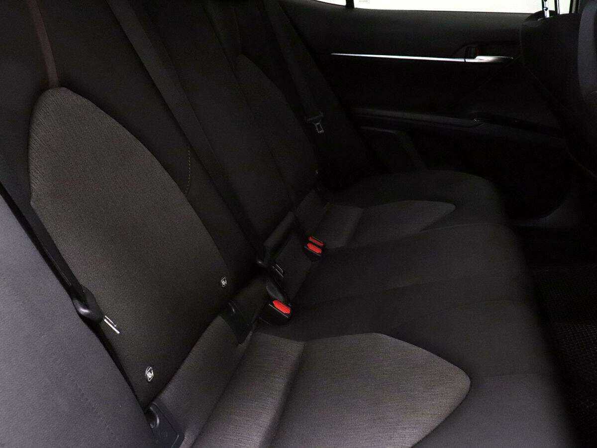 Toyota Camry, 2019 Фото №8