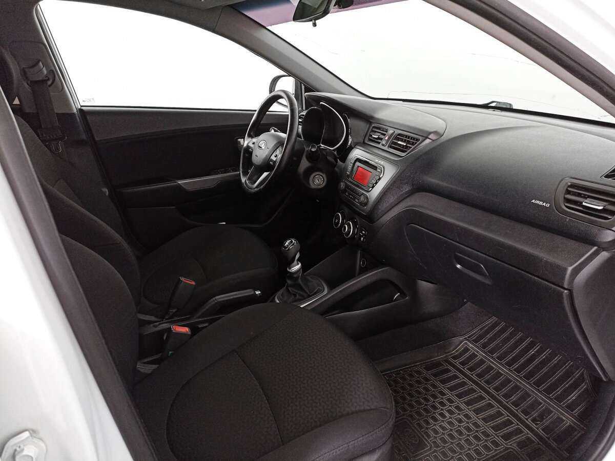 Kia Rio 5-speed, 2014 Фото №11