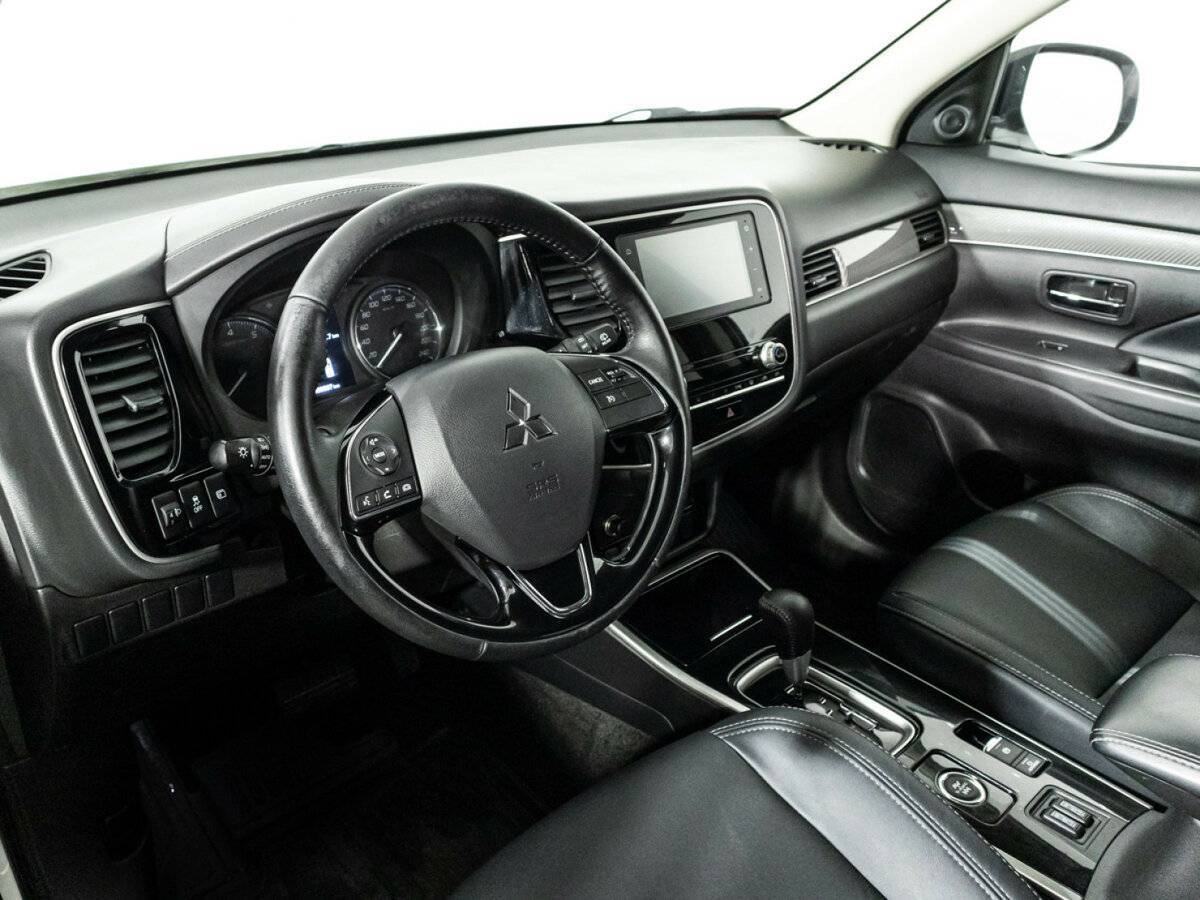 Mitsubishi Outlander, 2020 Фото №11