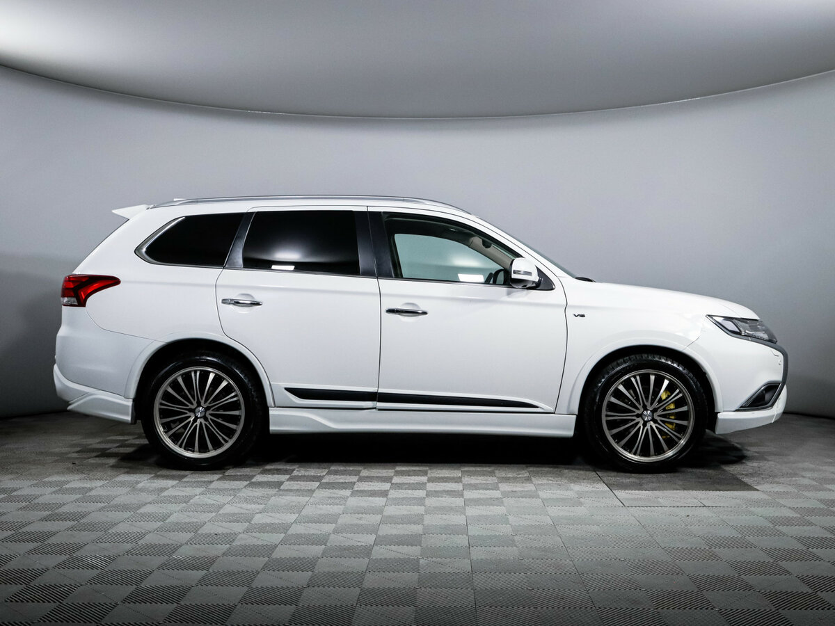 Mitsubishi Outlander III Рестайлинг 3, 2018 Фото №4