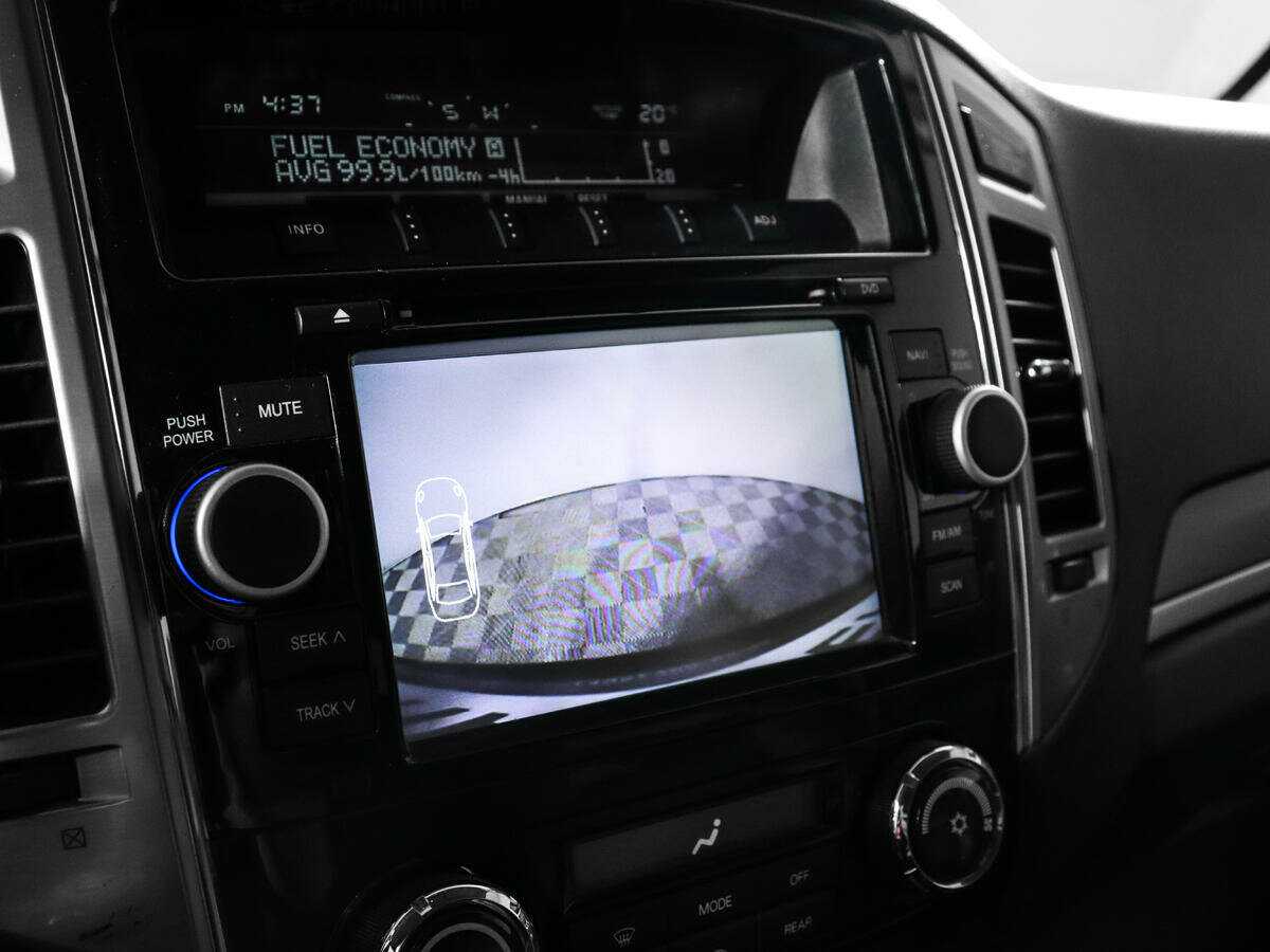 Mitsubishi Pajero, 2014 Фото №13