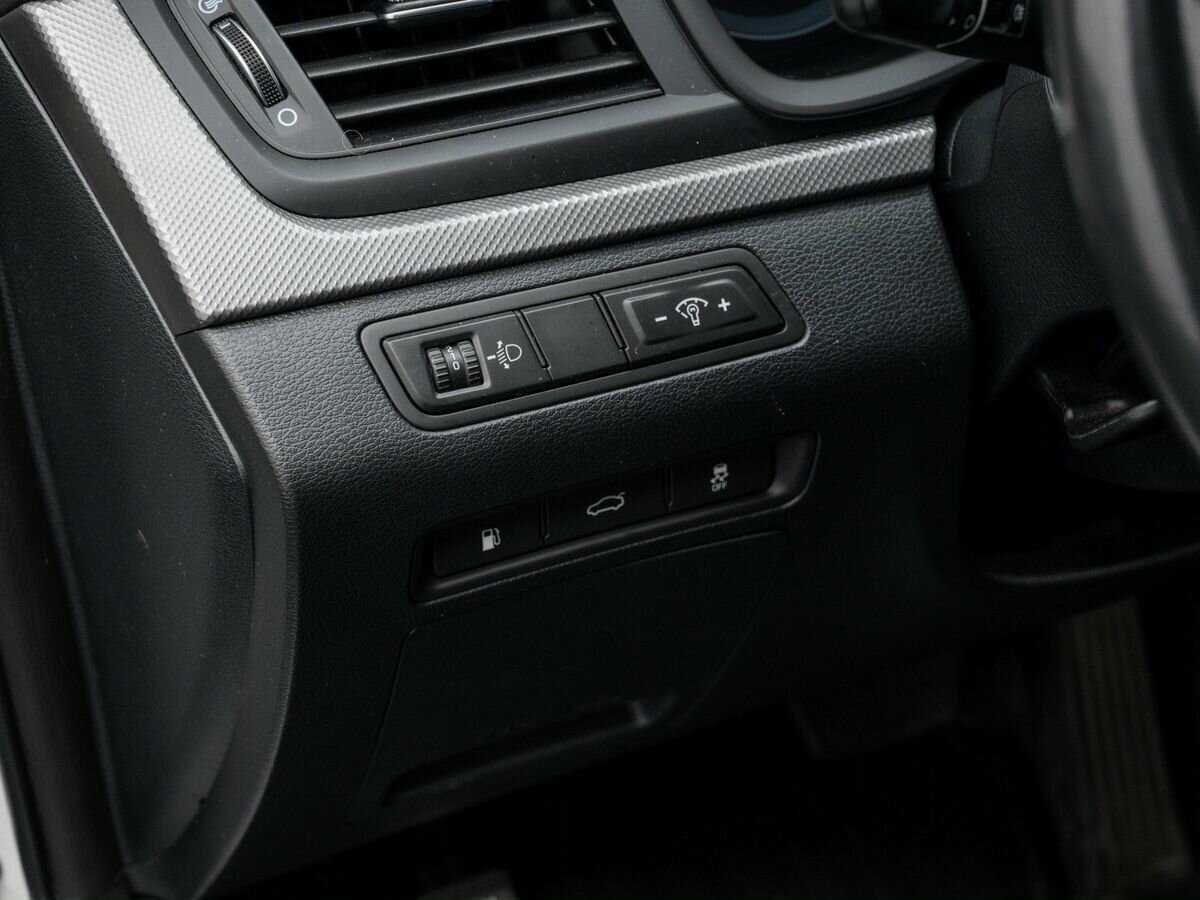 Hyundai Sonata, 2019 Фото №16