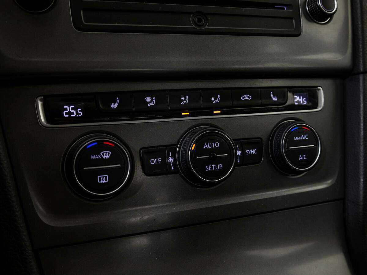 Volkswagen Golf, 2013 Фото №15