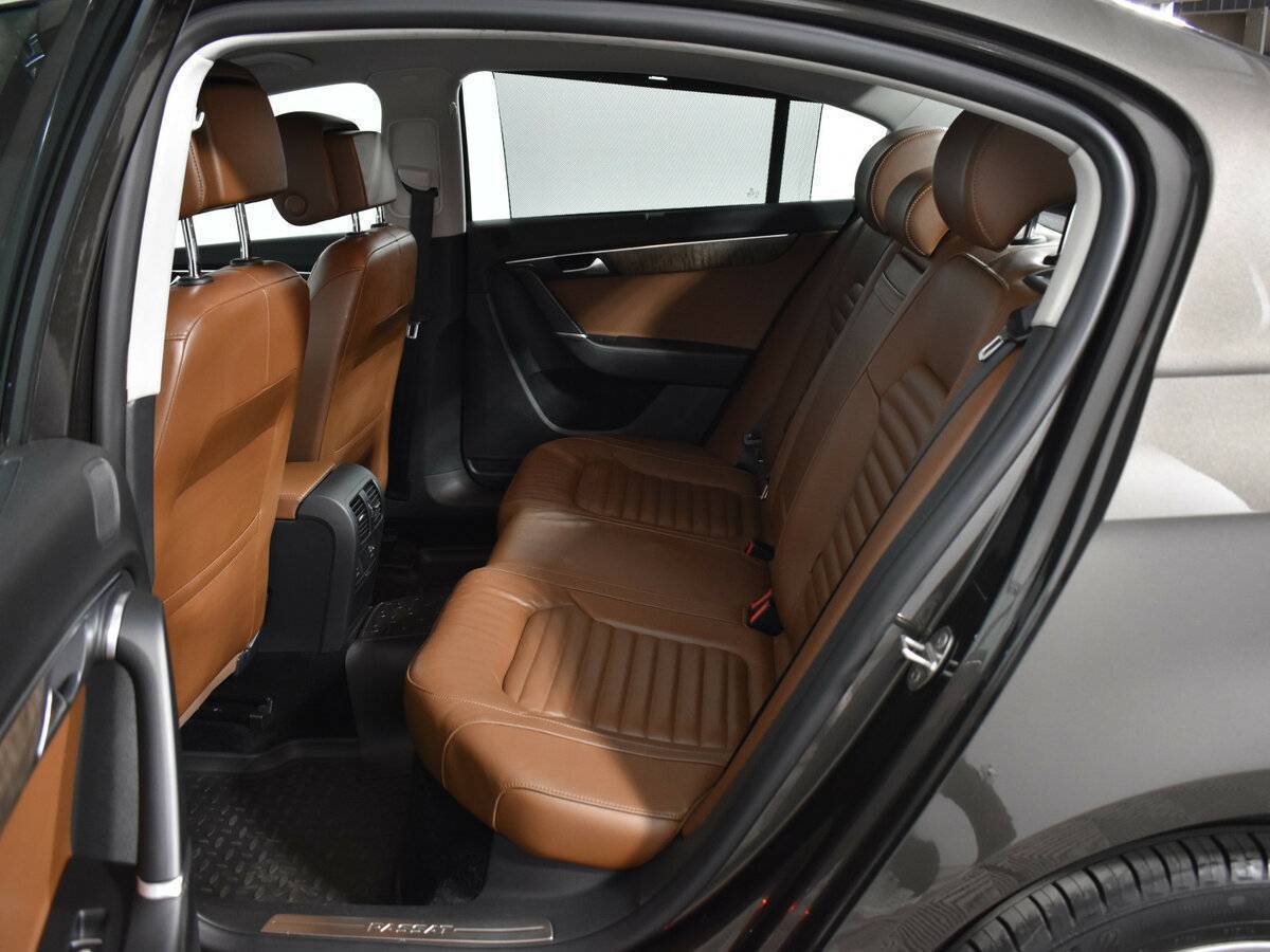 Volkswagen Passat, 2012 Фото №12