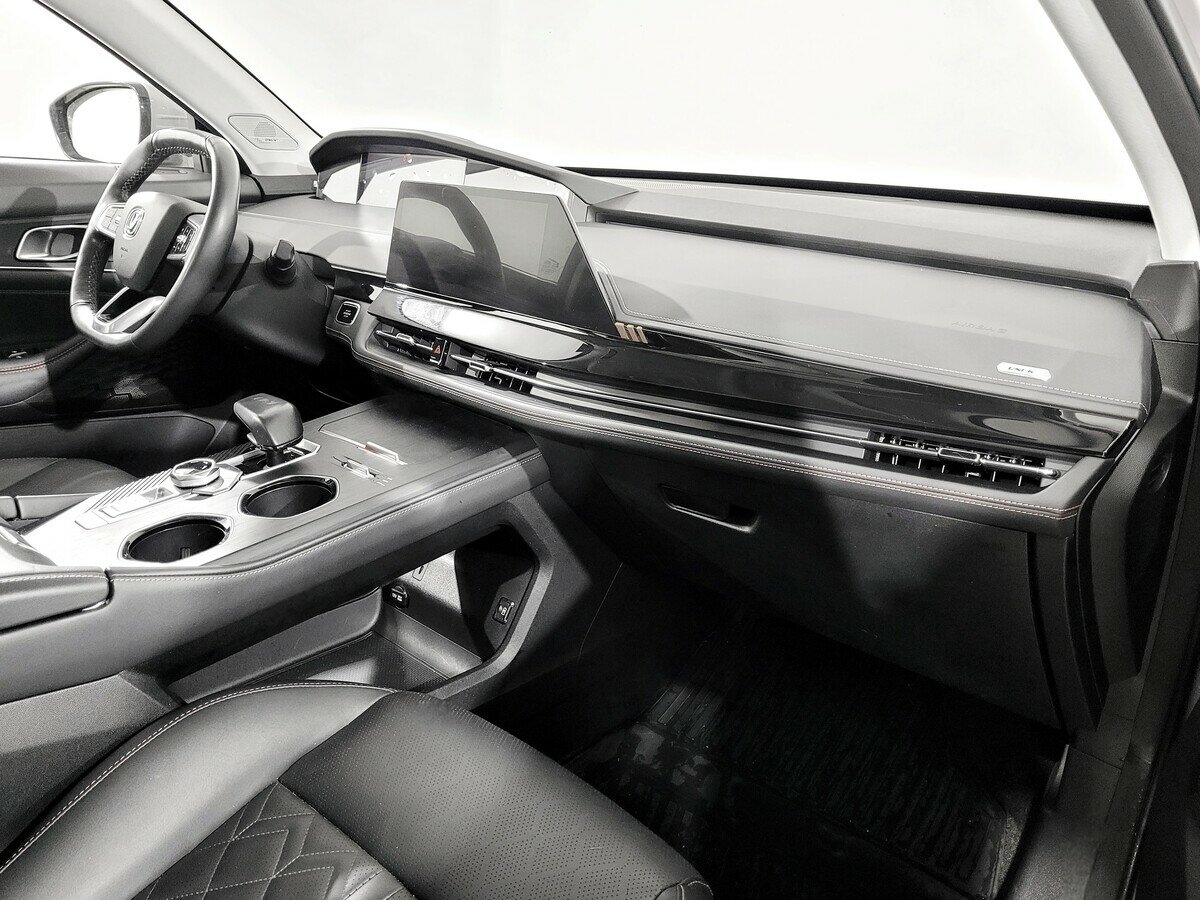 Changan UNI-K, 2023 Фото №12