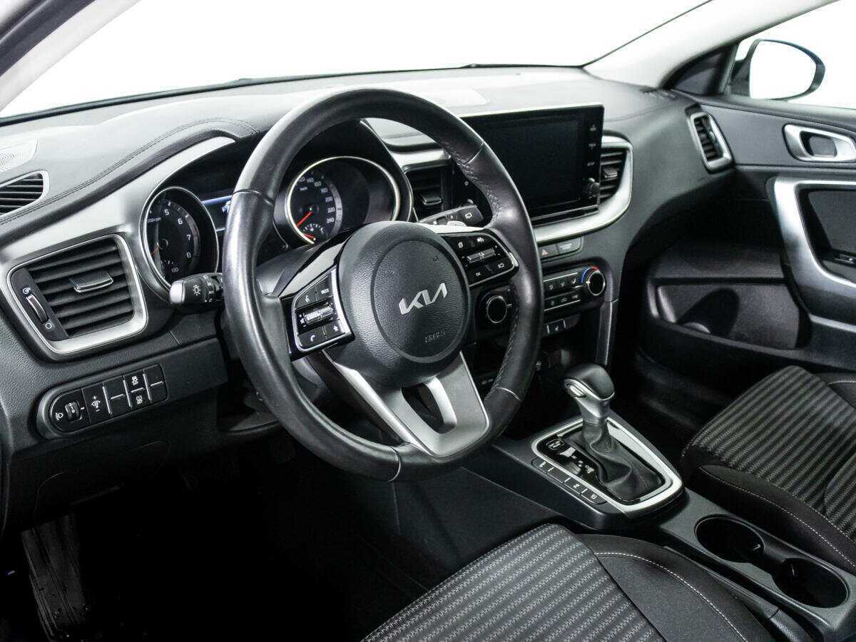 Kia Ceed, 2023 Фото №11