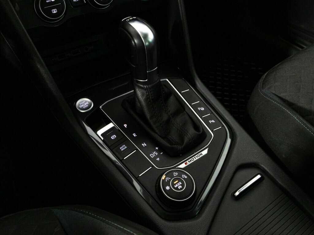 Volkswagen Tiguan, 2019 Фото №19