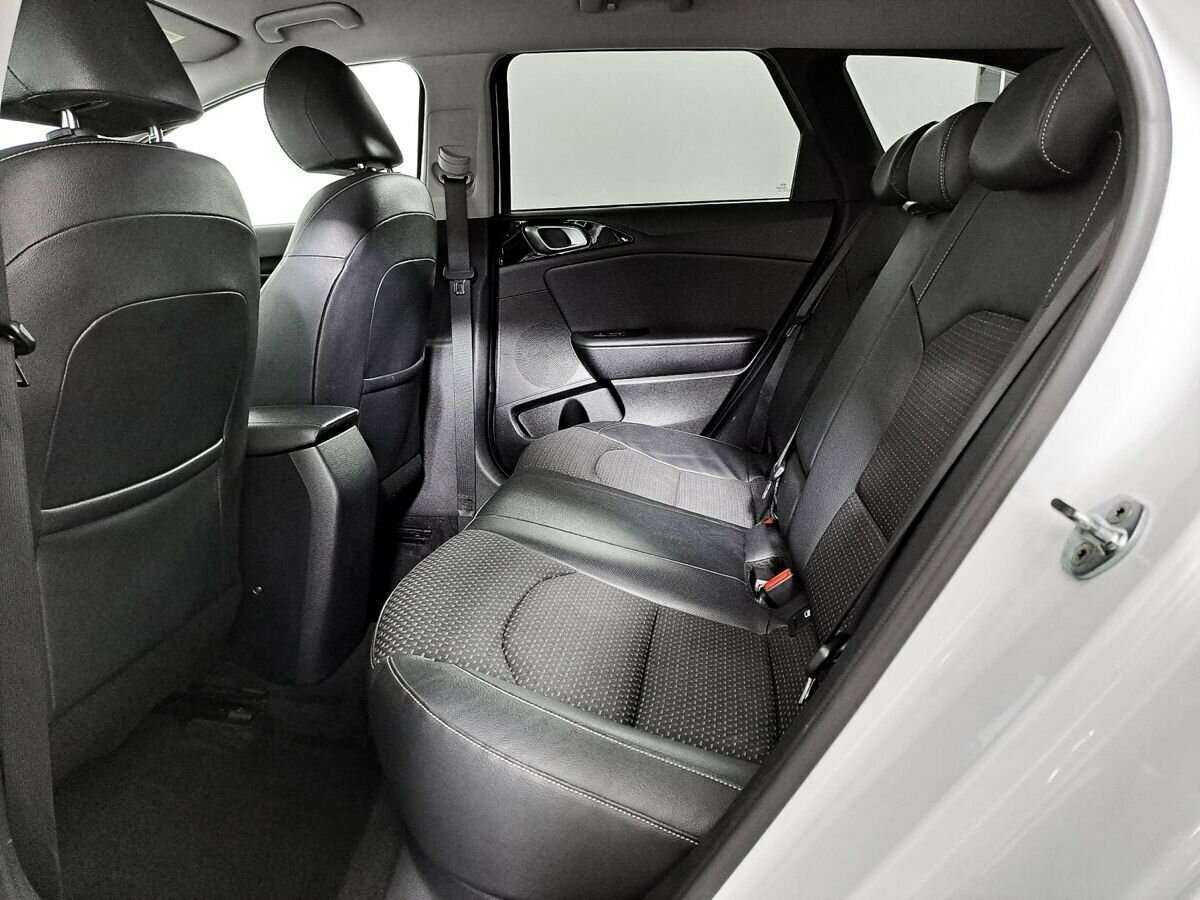 Kia Ceed, 2021 Фото №8