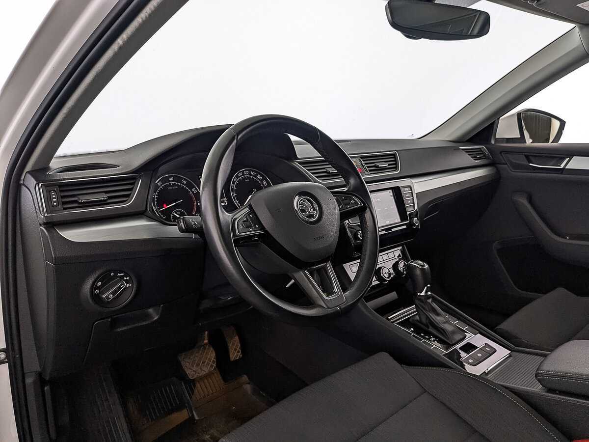 Skoda Superb, 2017 Фото №15