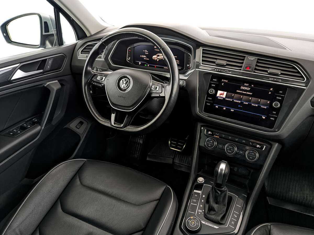 Volkswagen Tiguan, 2020 Фото №17