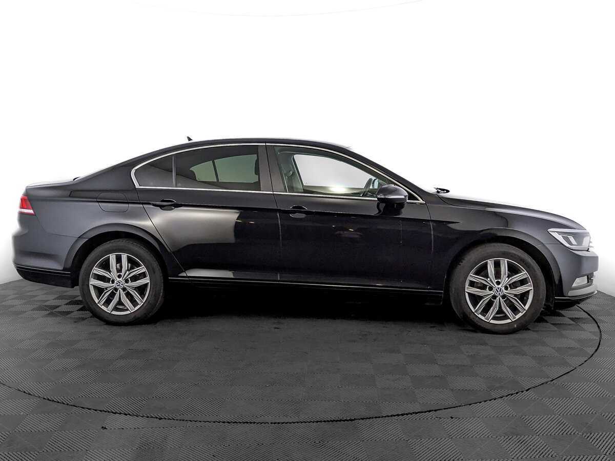 Volkswagen Passat, 2018 Фото №4