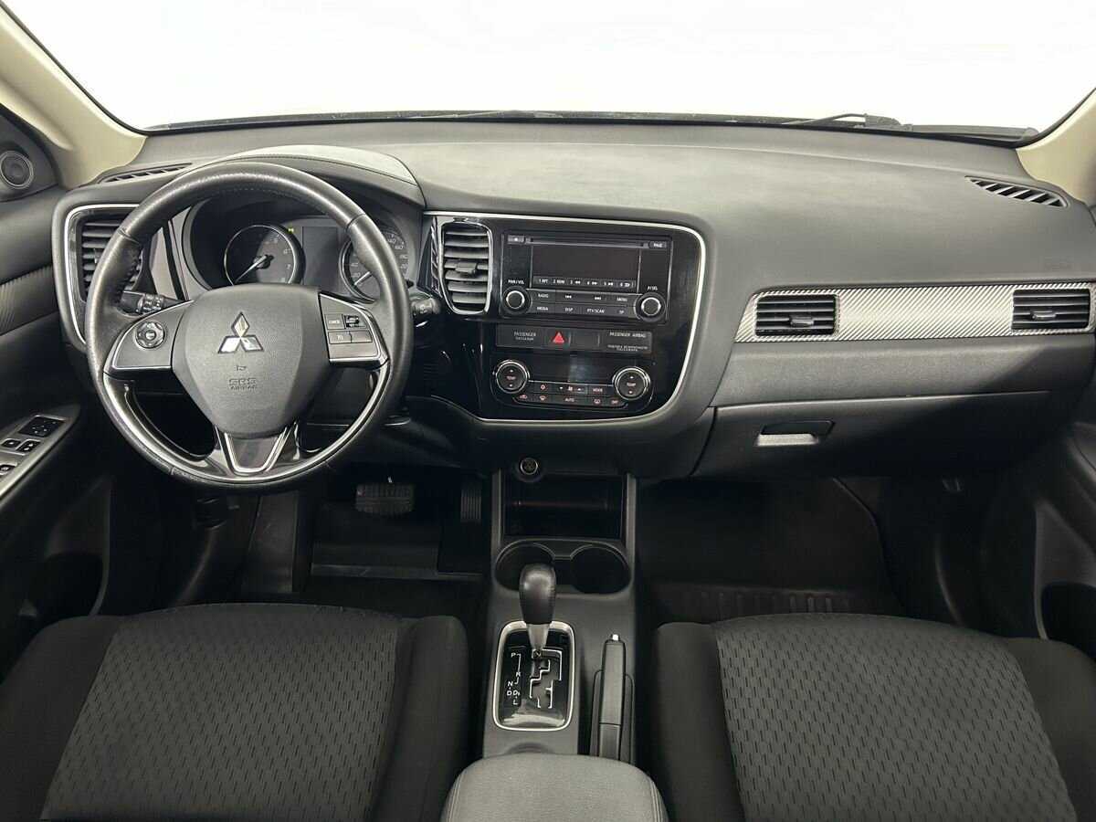 Mitsubishi Outlander, 2015 Фото №6