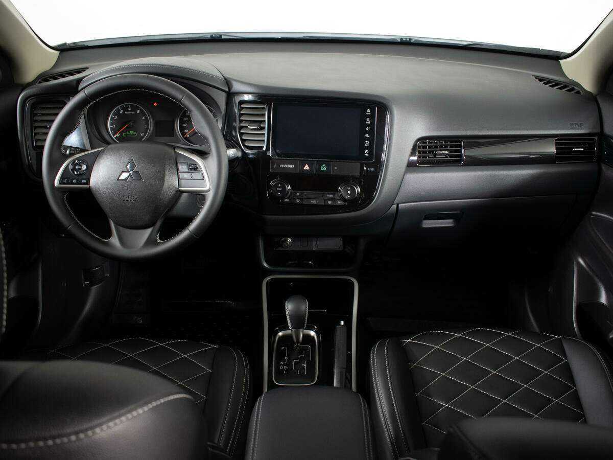 Mitsubishi Outlander, 2022 Фото №12