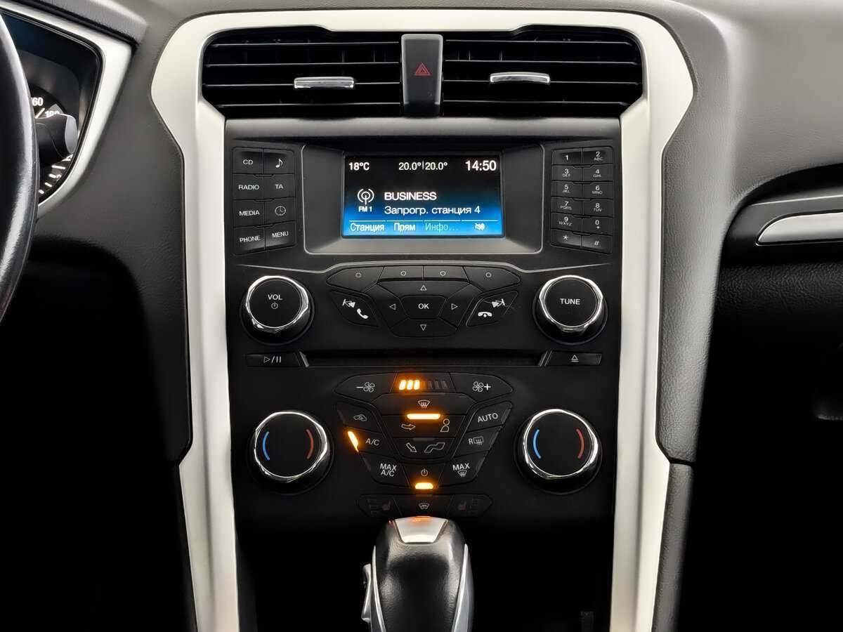 Ford Mondeo, 2017 Фото №12