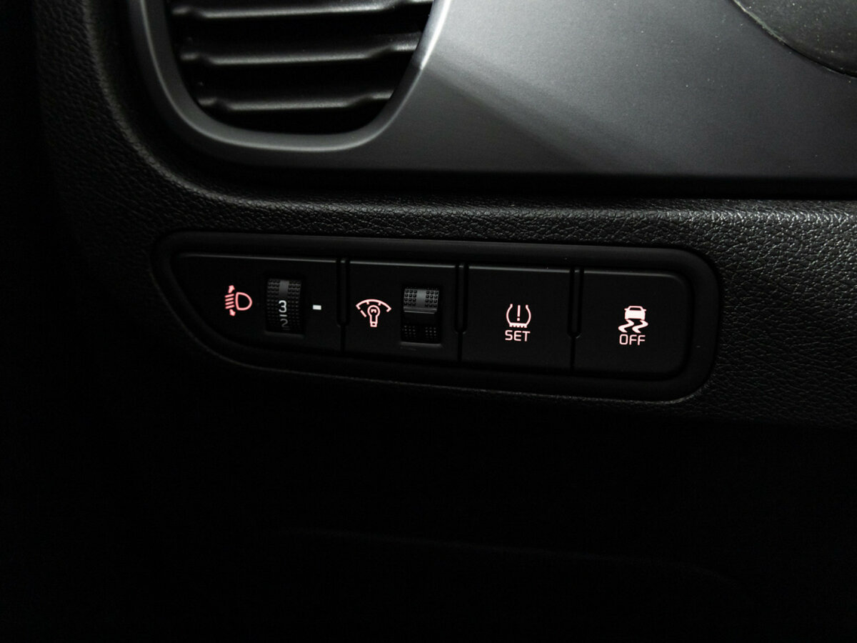 Kia Rio X IV Рестайлинг, 2020 Фото №17