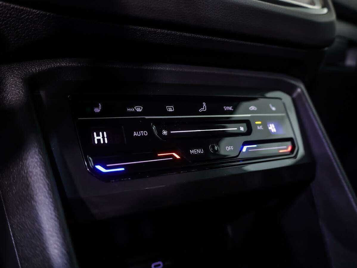Volkswagen Tiguan, 2020 Фото №14