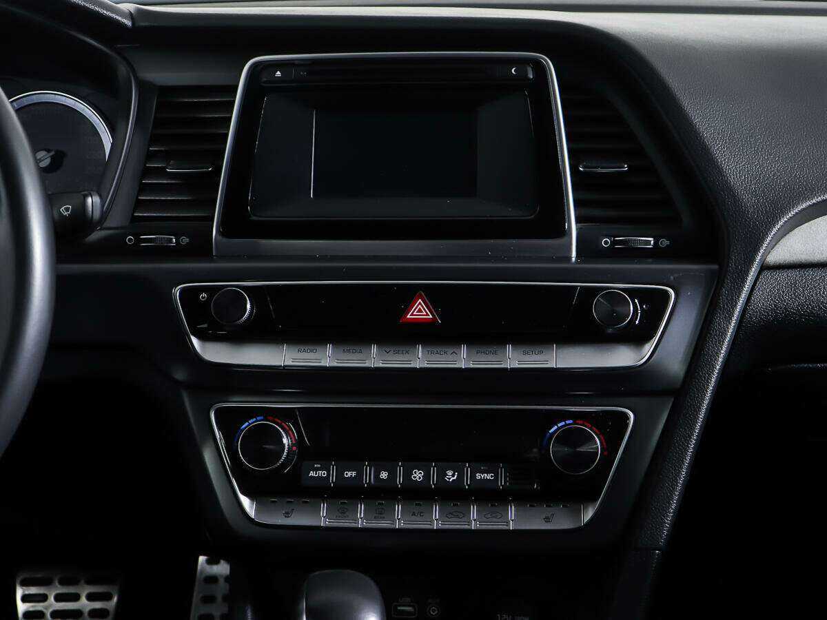 Hyundai Sonata, 2018 Фото №12